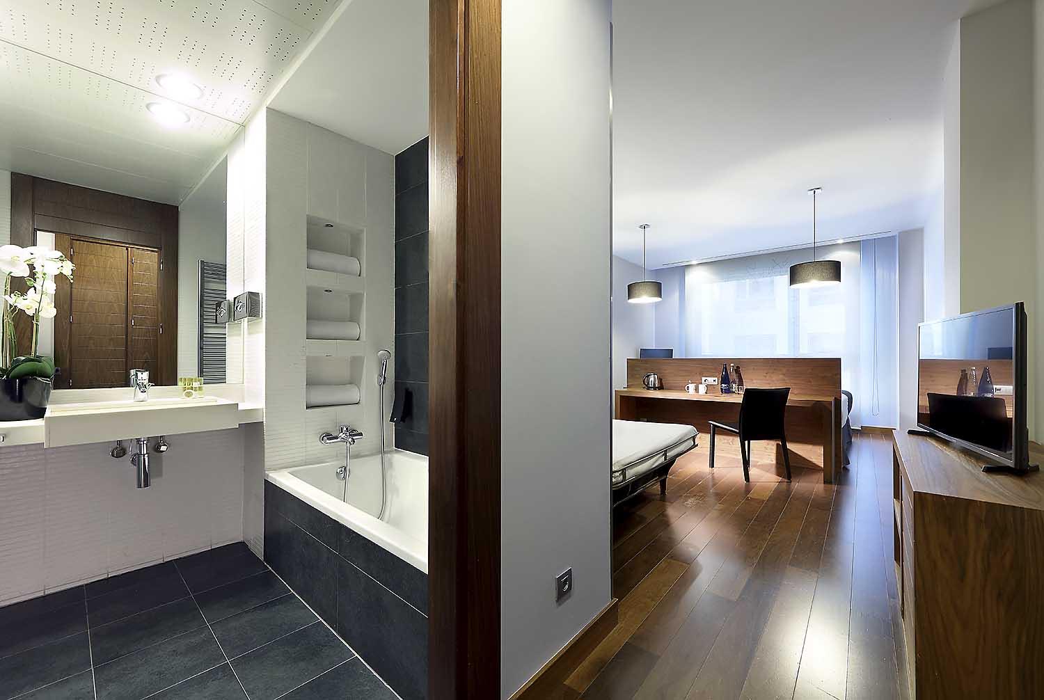 Eurostars Madrid Congress Hotel Alcobendas Ngoại thất bức ảnh