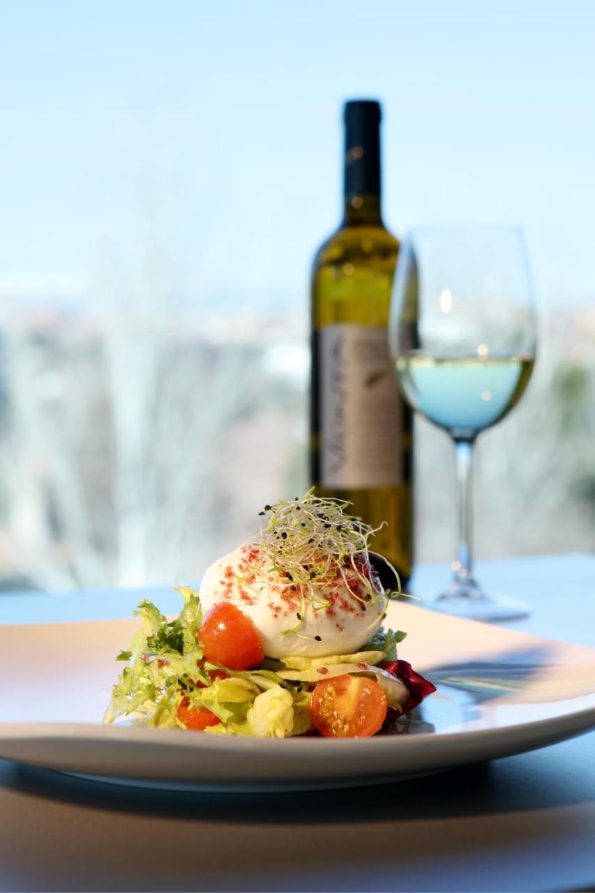Eurostars Madrid Congress Hotel Alcobendas Ngoại thất bức ảnh
