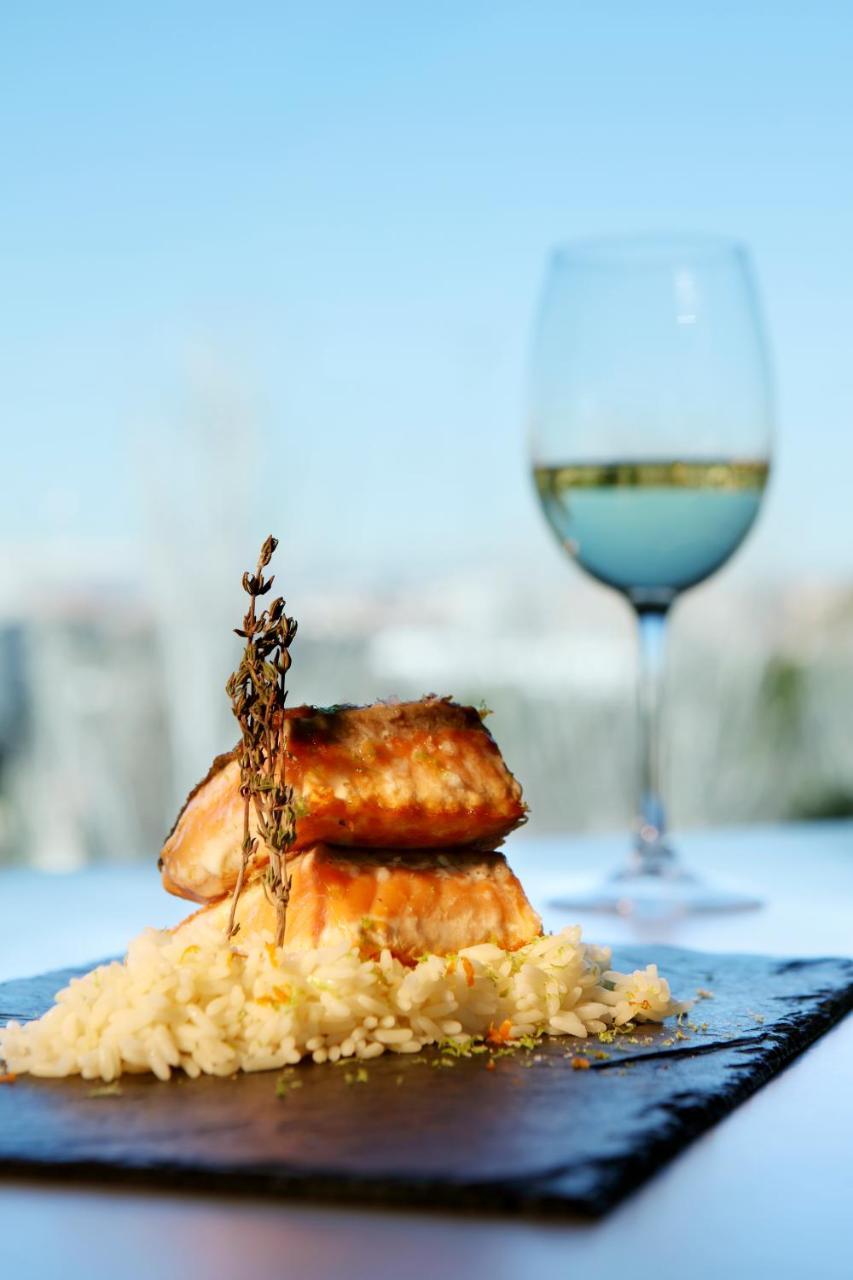 Eurostars Madrid Congress Hotel Alcobendas Ngoại thất bức ảnh